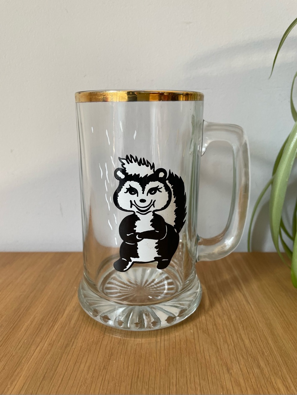 Vintage 1970s Kitschy Skunk Beer Mug Glass Stein with Gold Rim